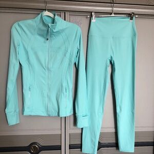 Lululemon teal leggings